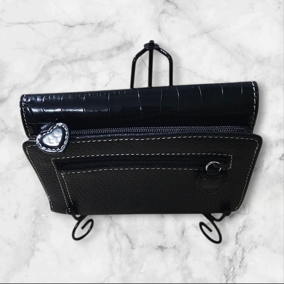 BRIGHTON Black Crossbody Wallet With Detachable Strap - Picture 4 of 12